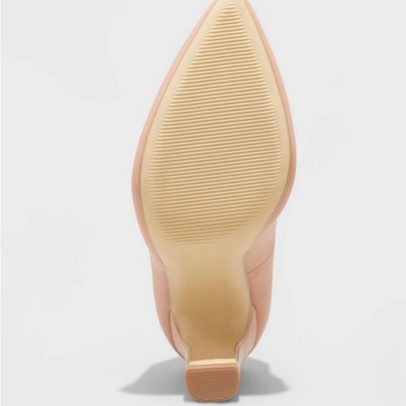 A New Day Sue Pumps in blush - Picture 4 of 9